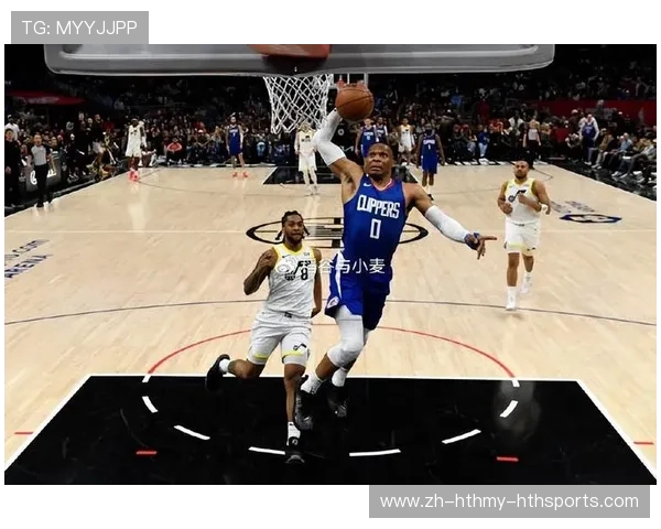 威少在快船角色转变后依然展现组织与防守端的高水平影响力